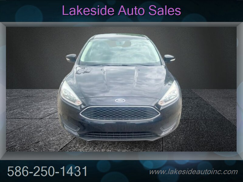 2016 Ford Focus SE Hatchback - Photo 3 - Clinton Township, MI 48036