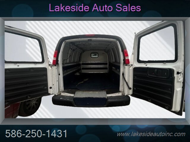 2019 Chevrolet Express 2500   - Photo 8 - Clinton Township, MI 48036