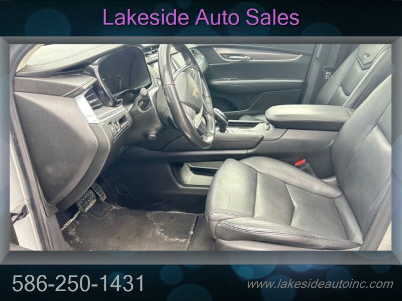 2019 Cadillac XT5 Premium Luxury Edition - Photo 11 - Clinton Township, MI 48036