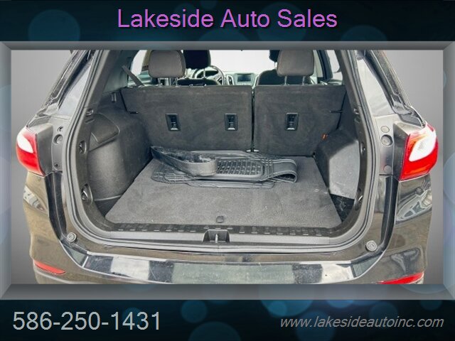 2020 Chevrolet Equinox LT   - Photo 11 - Clinton Township, MI 48036