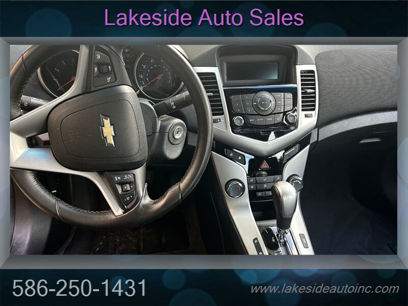 2012 Chevrolet Cruze LT   - Photo 5 - Clinton Township, MI 48036