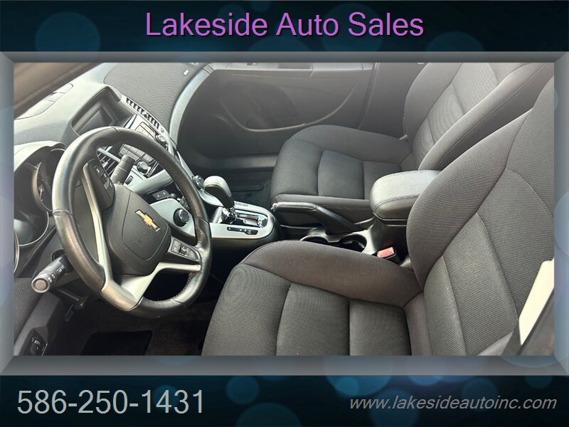 2012 Chevrolet Cruze LT   - Photo 6 - Clinton Township, MI 48036