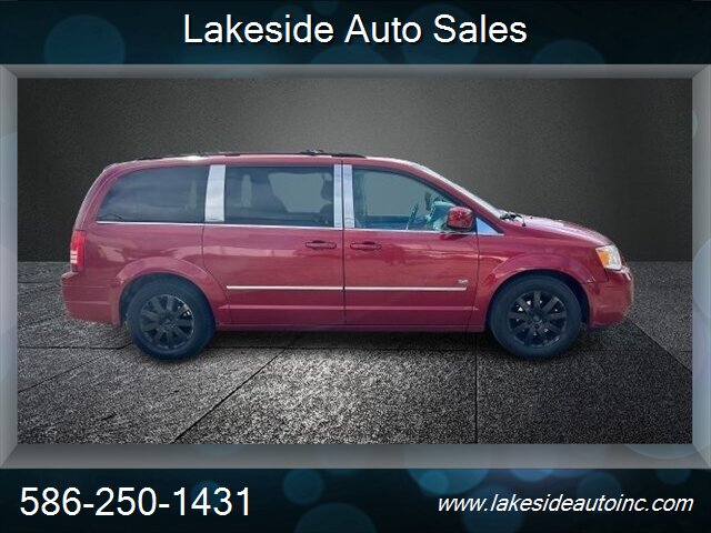 2009 Chrysler Town & Country Touring   - Photo 5 - Clinton Township, MI 48036