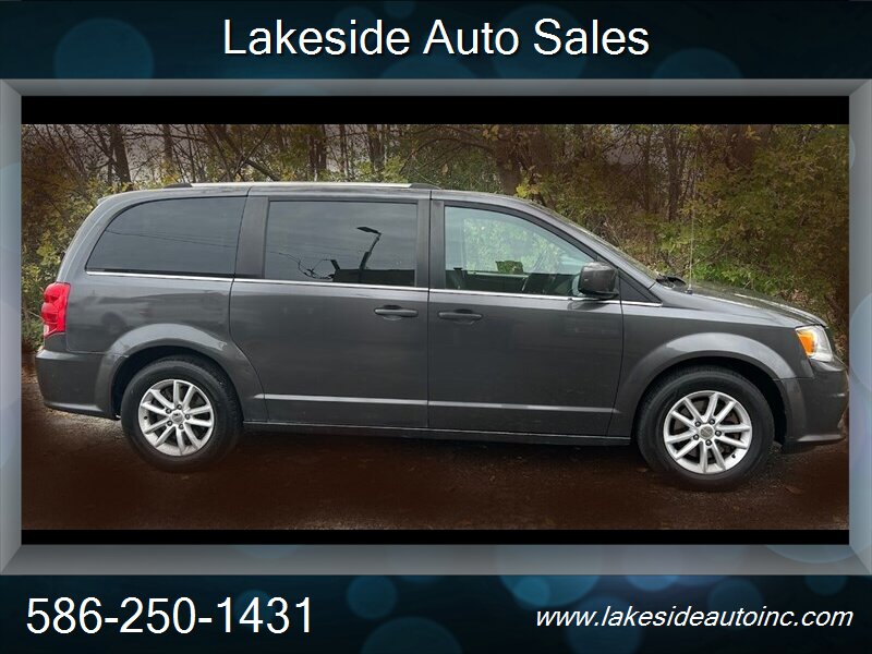 2018 Dodge Grand Caravan SXT - Photo 4 - Clinton Township, MI 48036
