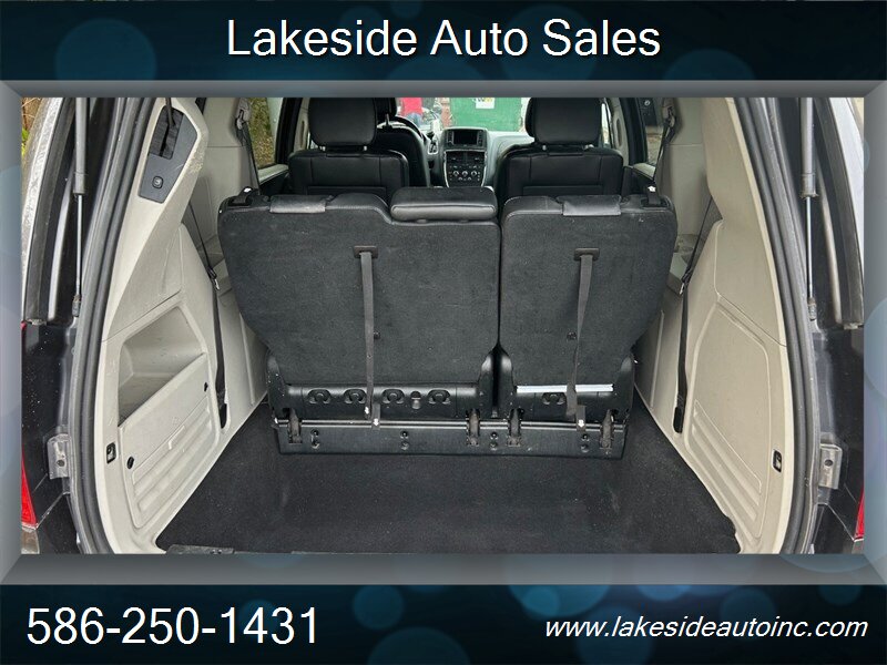 2018 Dodge Grand Caravan SXT - Photo 10 - Clinton Township, MI 48036