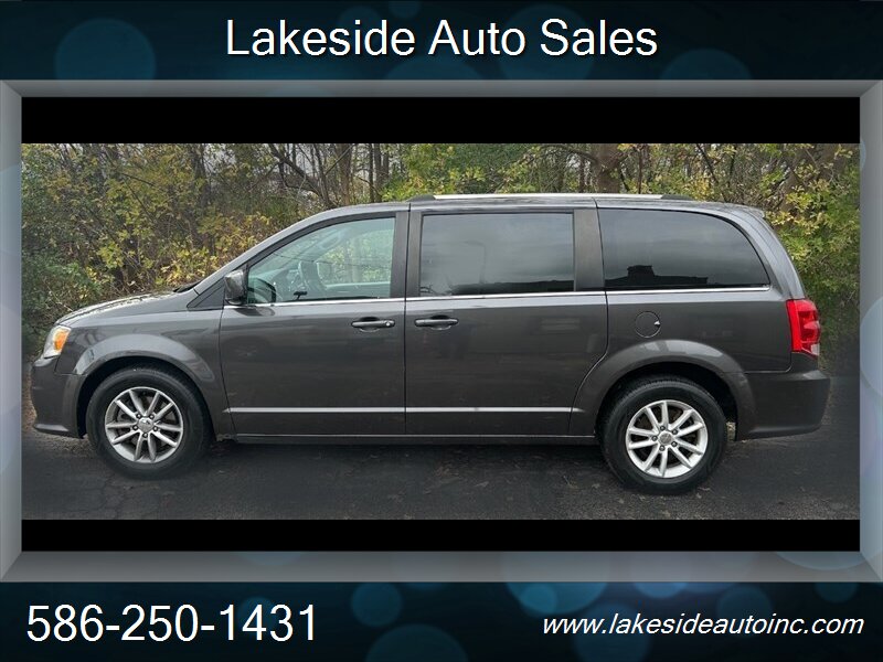 2018 Dodge Grand Caravan SXT - Photo 3 - Clinton Township, MI 48036