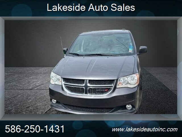 2018 Dodge Grand Caravan SXT - Photo 2 - Clinton Township, MI 48036