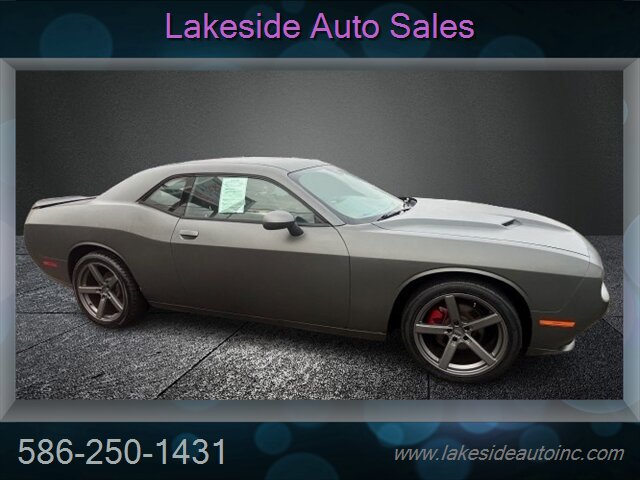 2015 Dodge Challenger SXT   - Photo 2 - Clinton Township, MI 48036