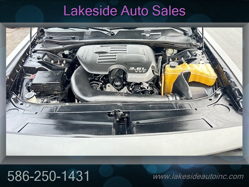 2015 Dodge Challenger SXT   - Photo 11 - Clinton Township, MI 48036