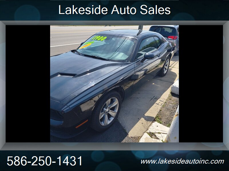 2016 Dodge Challenger SXT Challenger - Photo 1 - Clinton Township, MI 48036