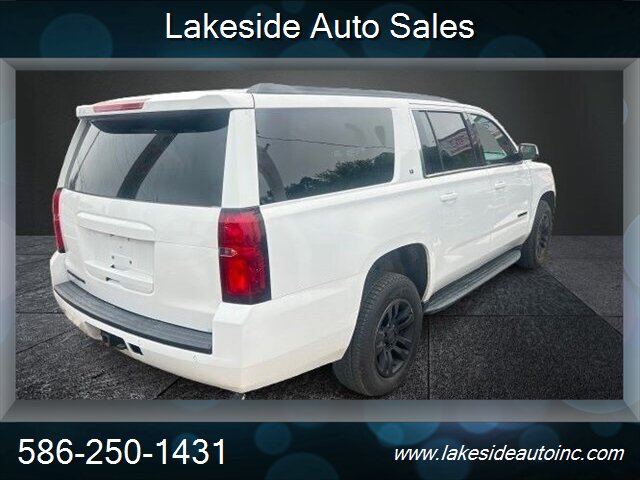 2018 Chevrolet Suburban LT - Photo 7 - Clinton Township, MI 48036