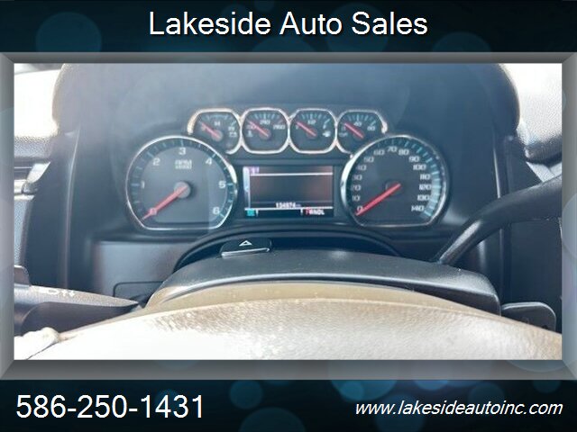 2018 Chevrolet Suburban LT - Photo 15 - Clinton Township, MI 48036