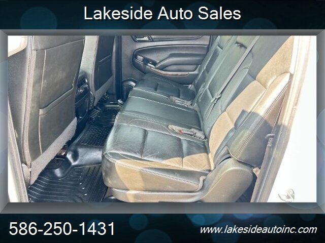 2018 Chevrolet Suburban LT - Photo 11 - Clinton Township, MI 48036