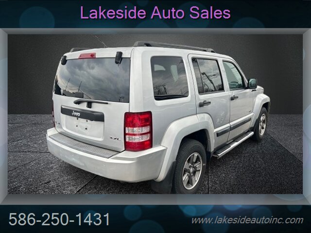 2008 Jeep Liberty Sport   - Photo 4 - Clinton Township, MI 48036