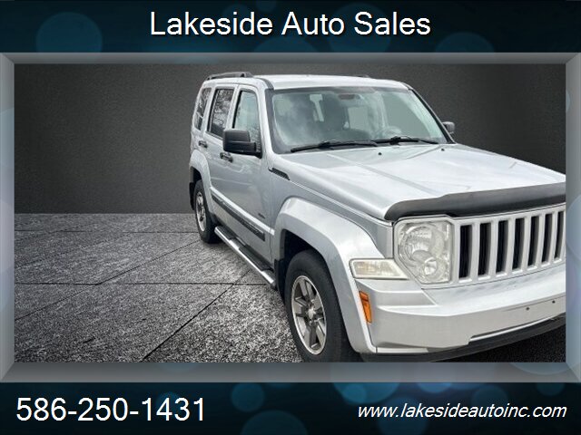 2008 Jeep Liberty Sport   - Photo 2 - Clinton Township, MI 48036