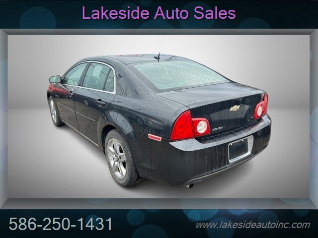 2010 Chevrolet Malibu LT   - Photo 6 - Clinton Township, MI 48036