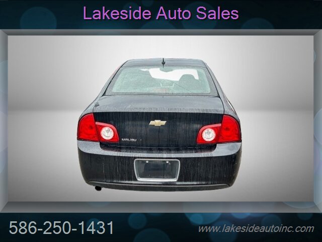 2010 Chevrolet Malibu LT   - Photo 7 - Clinton Township, MI 48036