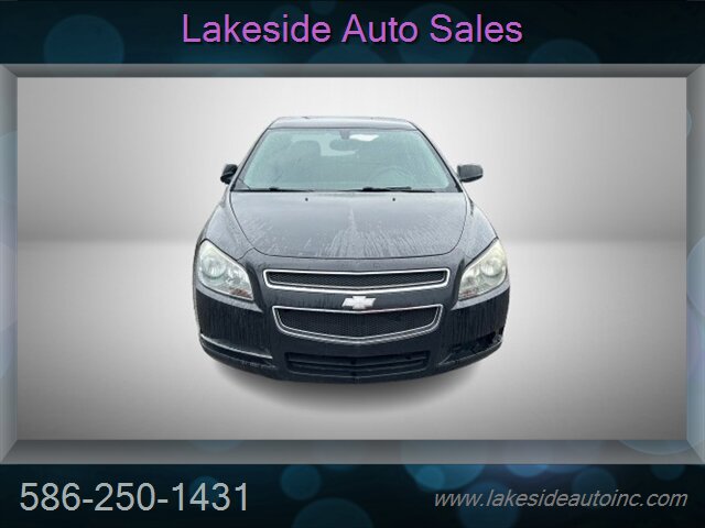 2010 Chevrolet Malibu LT   - Photo 2 - Clinton Township, MI 48036