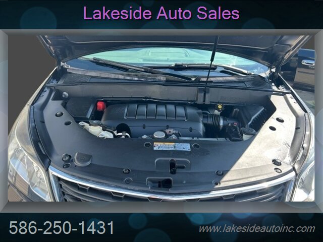 2017 Chevrolet Traverse LS - Photo 11 - Clinton Township, MI 48036