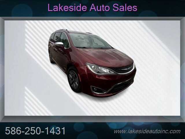 2017 Chrysler Pacifica Hybrid Platinum  