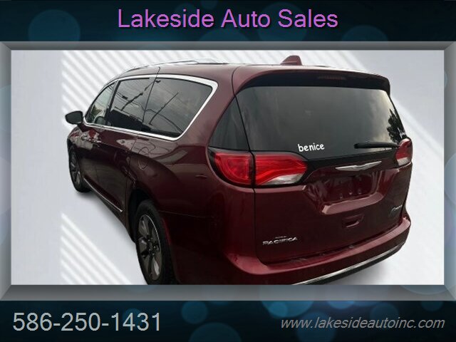 2017 Chrysler Pacifica Hybrid Platinum   - Photo 5 - Clinton Township, MI 48036