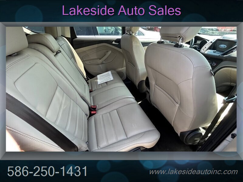 2019 Ford Escape SEL - Photo 10 - Clinton Township, MI 48036