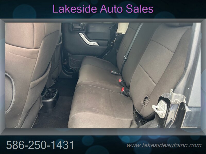 2012 Jeep Wrangler Unlimited Sahara - Photo 8 - Clinton Township, MI 48036