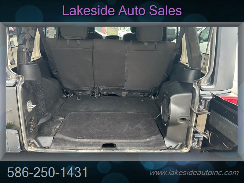 2012 Jeep Wrangler Unlimited Sahara - Photo 9 - Clinton Township, MI 48036