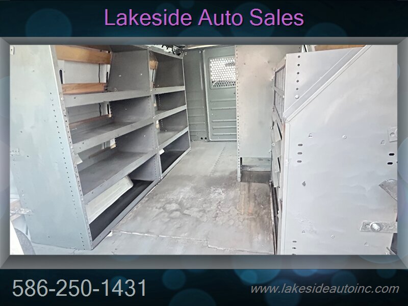 2017 GMC Savana 2500 - Photo 12 - Clinton Township, MI 48036