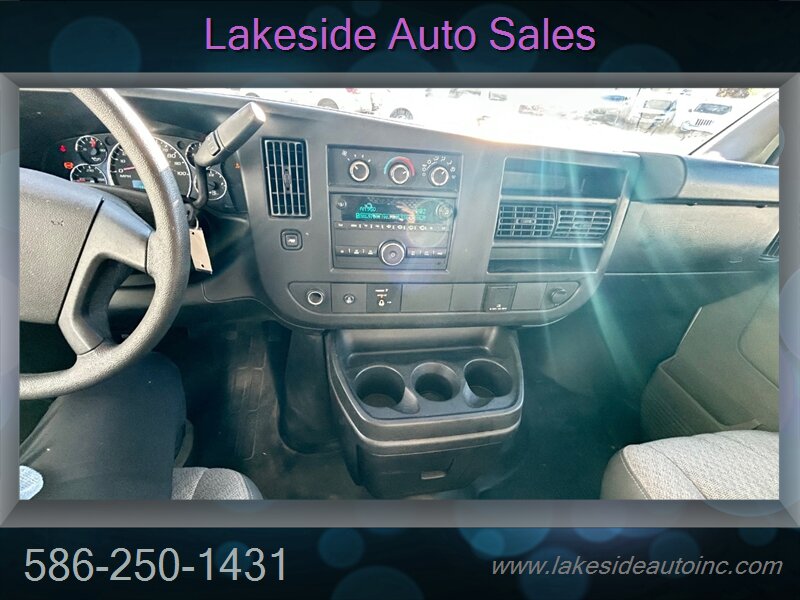 2017 GMC Savana 2500   - Photo 12 - Clinton Township, MI 48036