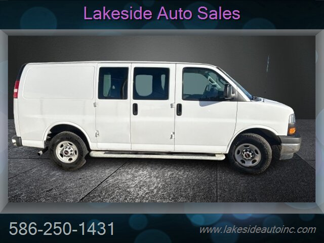 2017 GMC Savana 2500   - Photo 5 - Clinton Township, MI 48036