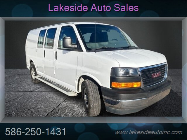 2017 GMC Savana 2500   - Photo 4 - Clinton Township, MI 48036