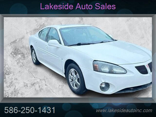 2008 Pontiac Grand Prix   - Photo 3 - Clinton Township, MI 48036