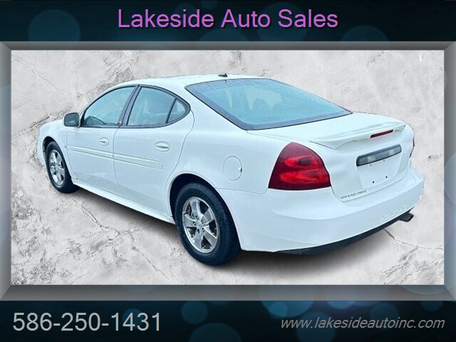 2008 Pontiac Grand Prix   - Photo 4 - Clinton Township, MI 48036