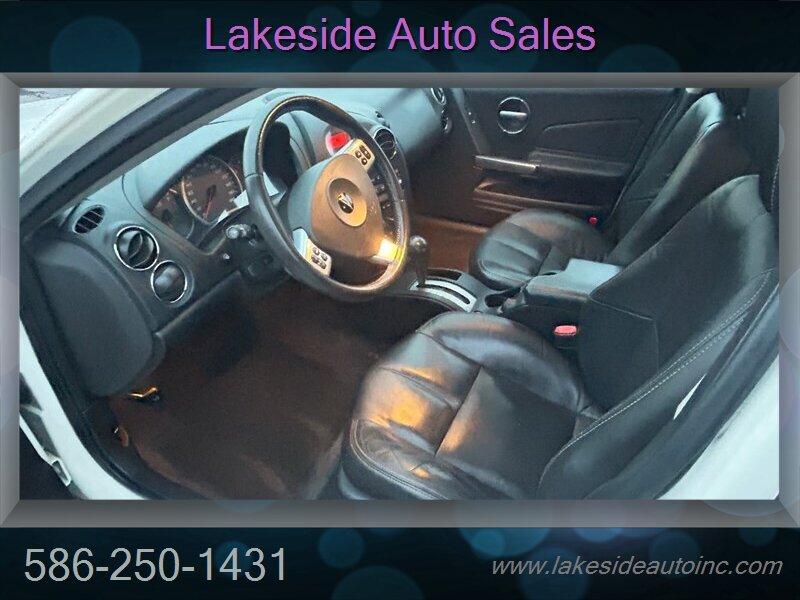 2008 Pontiac Grand Prix   - Photo 8 - Clinton Township, MI 48036
