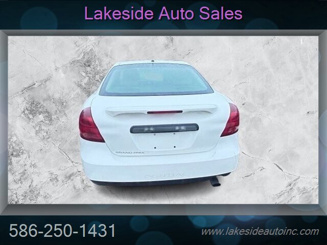 2008 Pontiac Grand Prix   - Photo 5 - Clinton Township, MI 48036