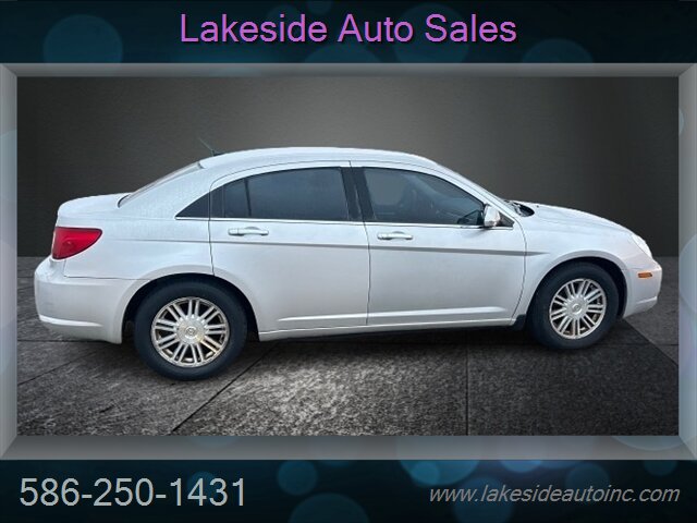 2007 Chrysler Sebring Limited - Photo 4 - Clinton Township, MI 48036