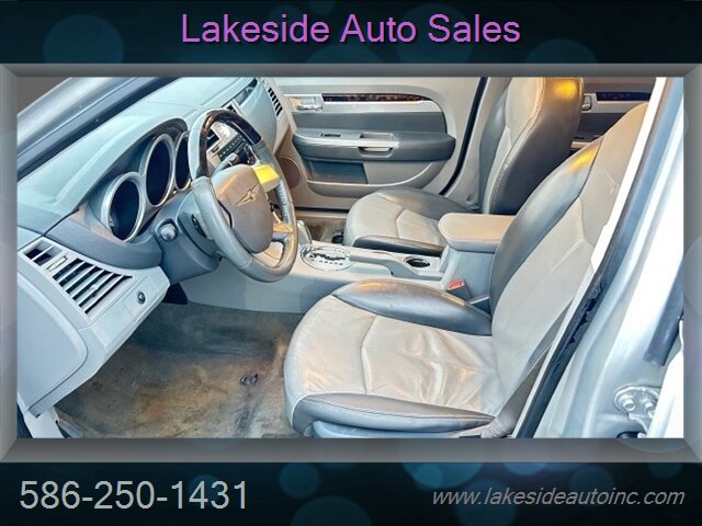 2007 Chrysler Sebring Limited - Photo 9 - Clinton Township, MI 48036