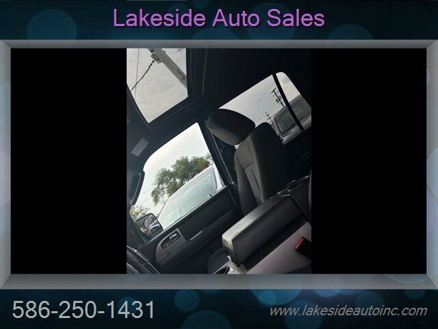2017 Ford Expedition EL XLT   - Photo 10 - Clinton Township, MI 48036