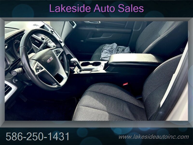 2011 GMC Terrain SLE-2   - Photo 7 - Clinton Township, MI 48036