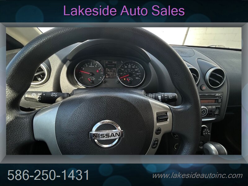 2013 Nissan Rogue S   - Photo 8 - Clinton Township, MI 48036