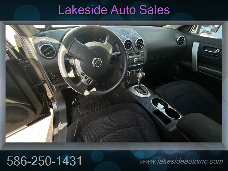 2013 Nissan Rogue S   - Photo 9 - Clinton Township, MI 48036