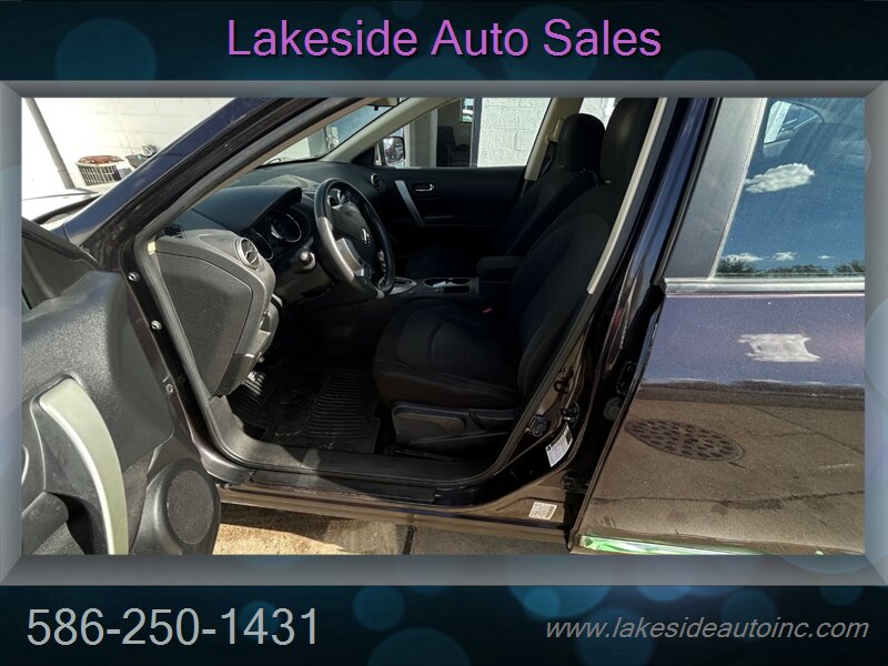 2013 Nissan Rogue S   - Photo 10 - Clinton Township, MI 48036