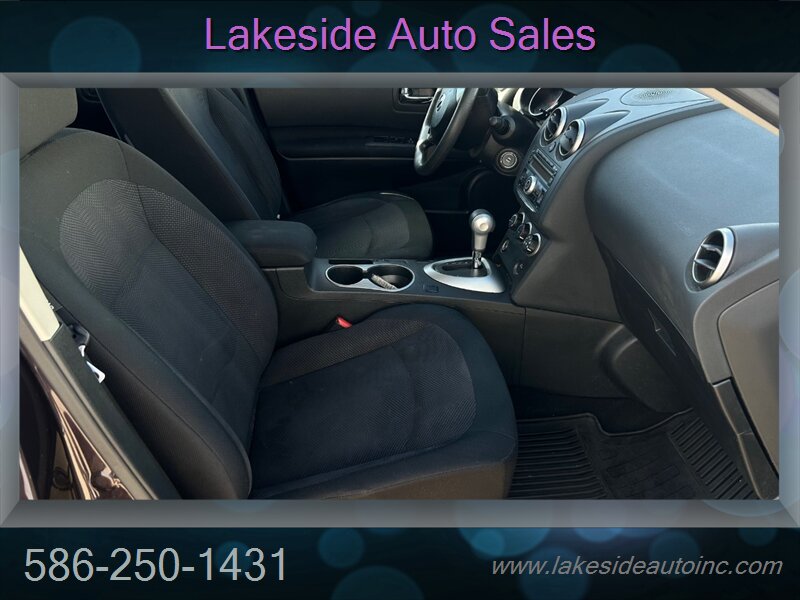 2013 Nissan Rogue S   - Photo 12 - Clinton Township, MI 48036