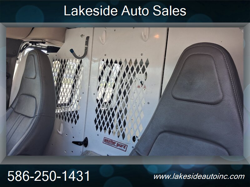 2018 Chevrolet Express 2500   - Photo 20 - Clinton Township, MI 48036