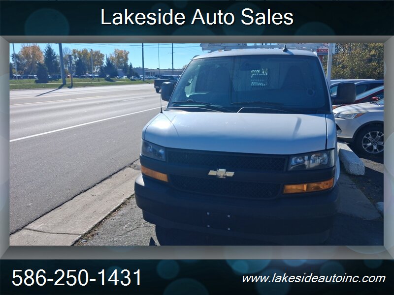 2018 Chevrolet Express 2500   - Photo 14 - Clinton Township, MI 48036