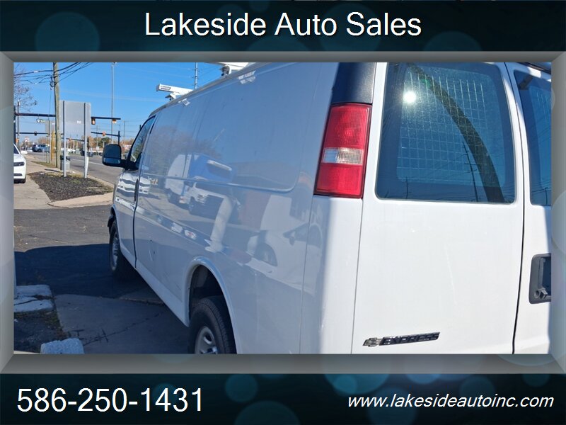 2018 Chevrolet Express 2500   - Photo 7 - Clinton Township, MI 48036