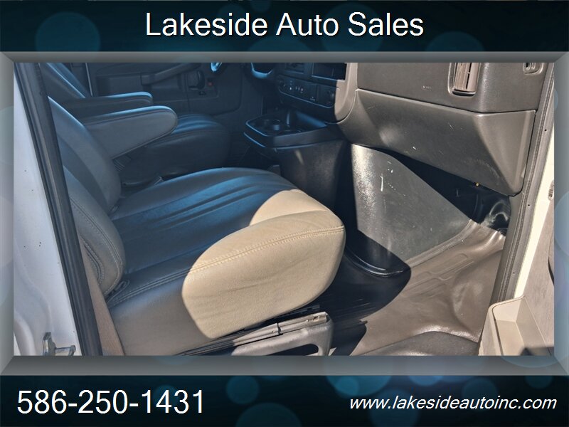 2018 Chevrolet Express 2500   - Photo 16 - Clinton Township, MI 48036