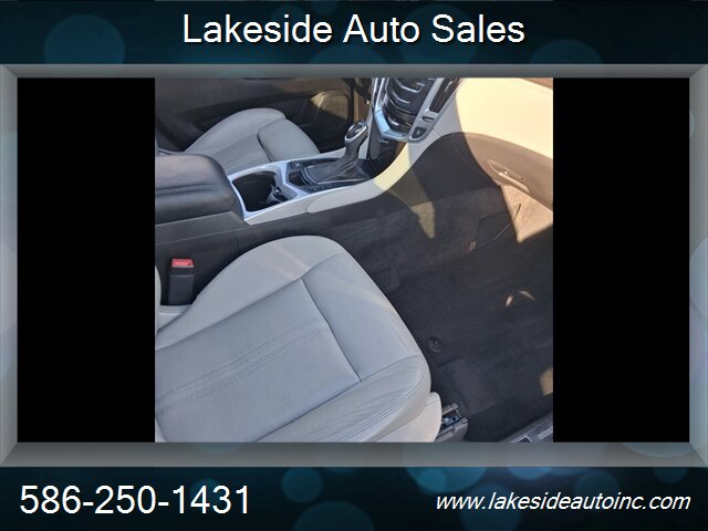 2015 Cadillac SRX Luxury Collection  Cadillac SRX  Wheel Drive Low Miles!!! - Photo 8 - Clinton Township, MI 48036
