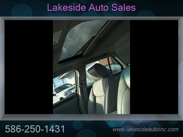 2011 Cadillac DTS Luxury Collection   - Photo 13 - Clinton Township, MI 48036